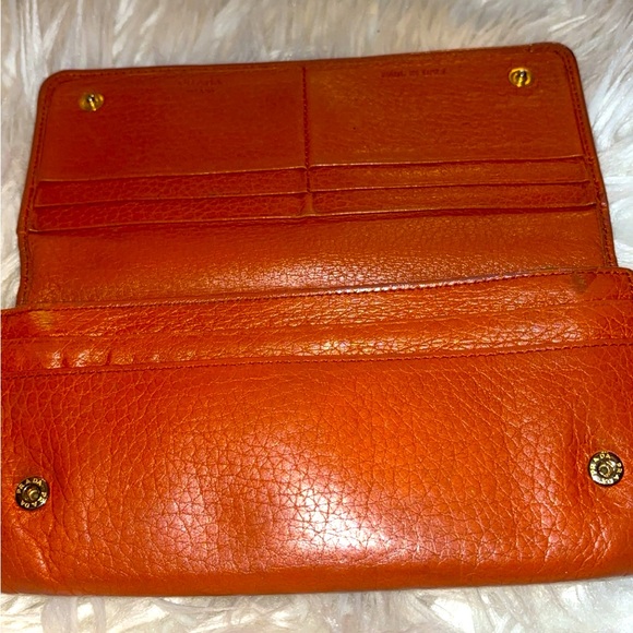 Authentic Prada Snap Long Wallet with lots of compartments and credit card slots - Picture 4 of 12